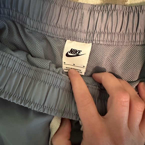 Nike Club Woven Flow Shorts - Picture 5 of 8